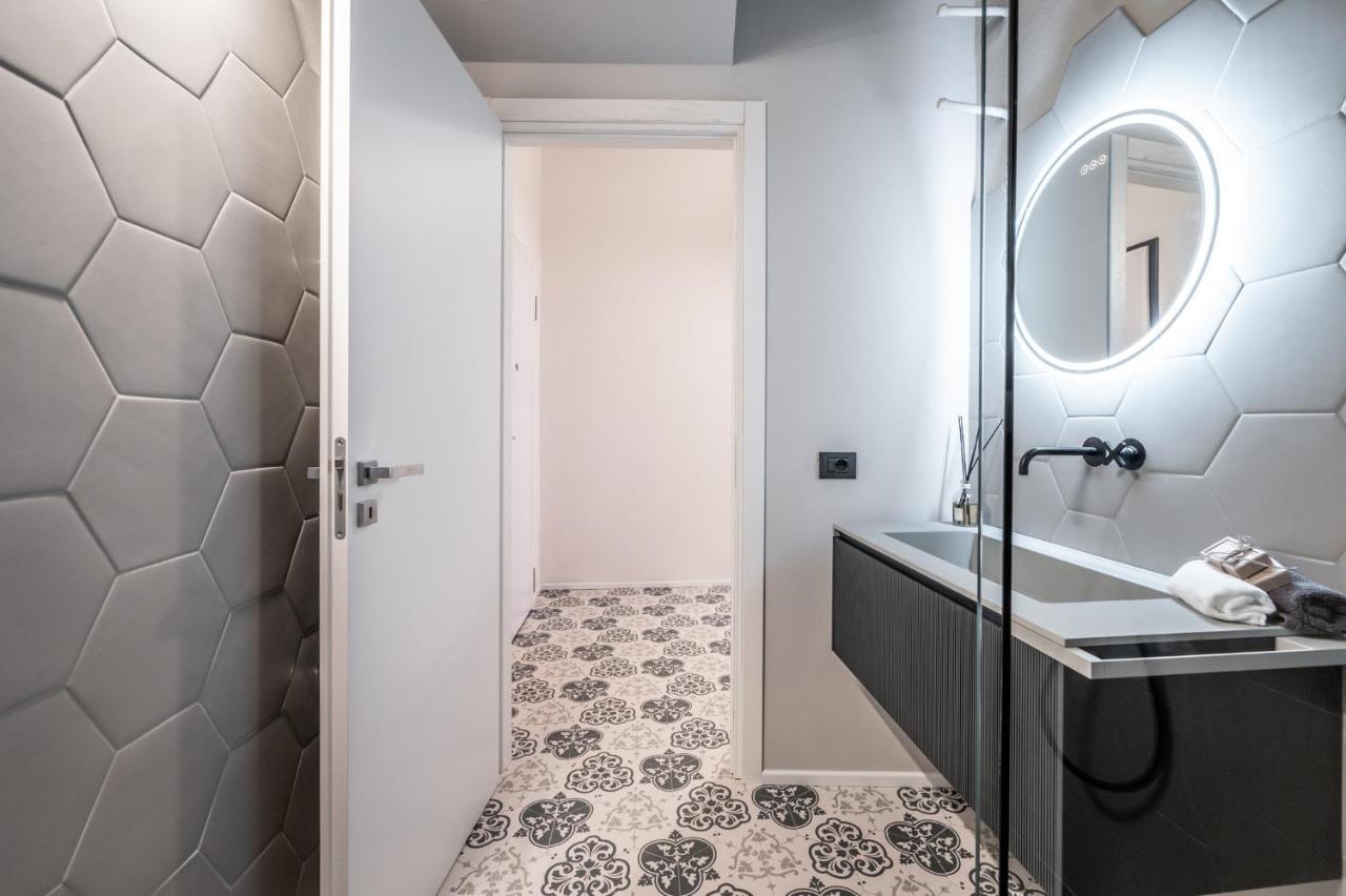 Emilia Suite Palace Модена Экстерьер фото